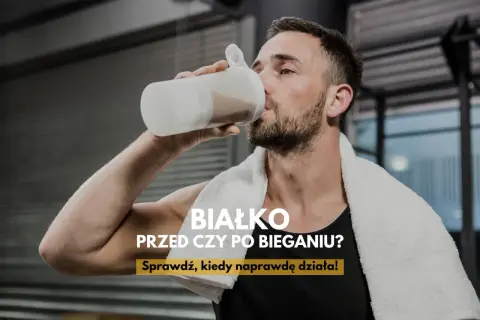 Mężczyzna pije białko po treningu. Sprawdź, kiedy naprawdę działa!